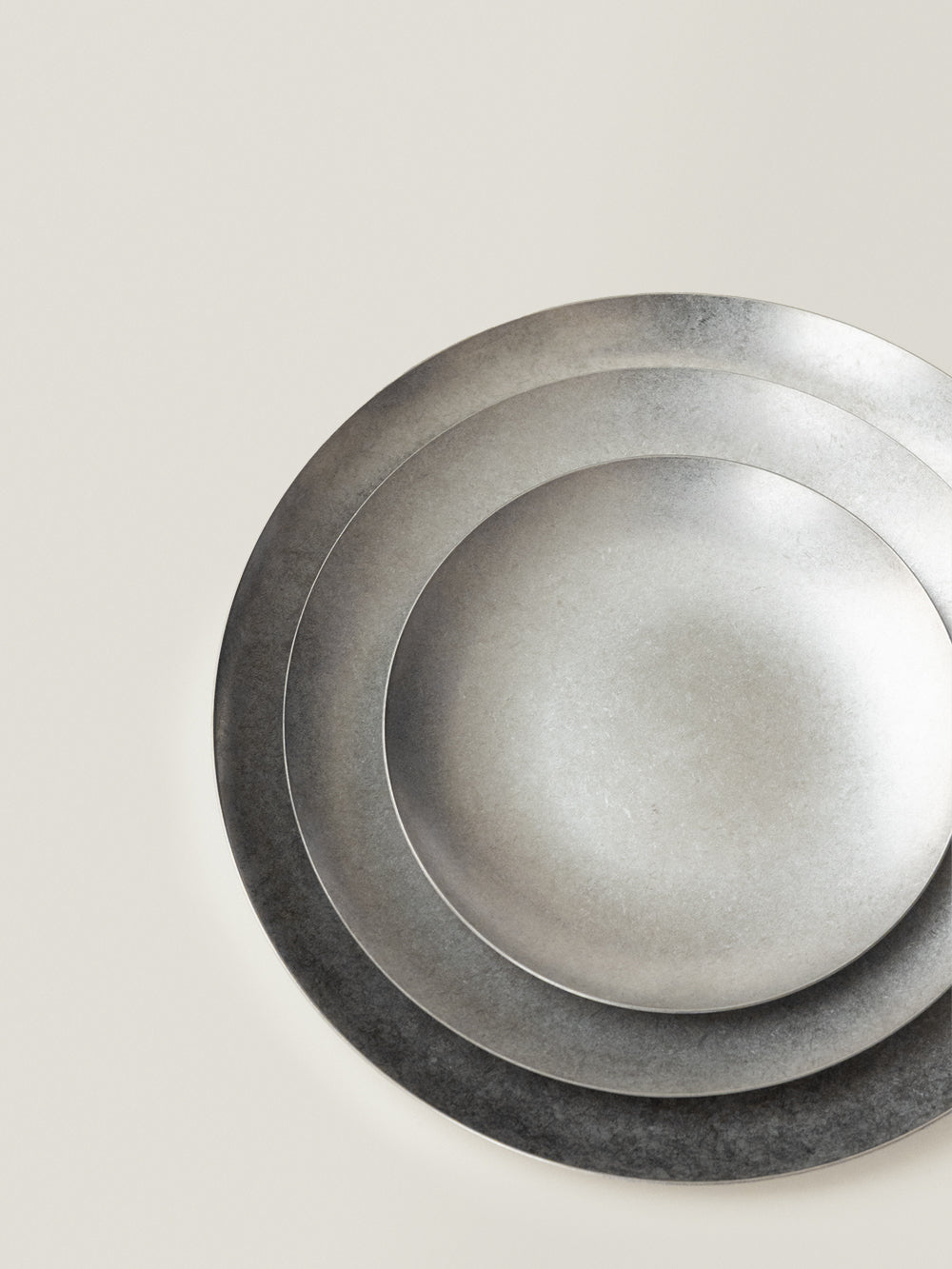 VEYA Stainless Steel Round Plate - additional view 2