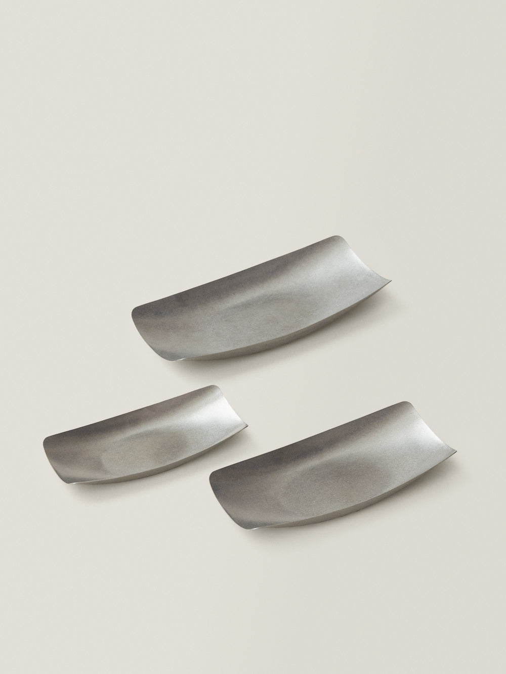 SORA Curved Rectangular Plate - additional view 2