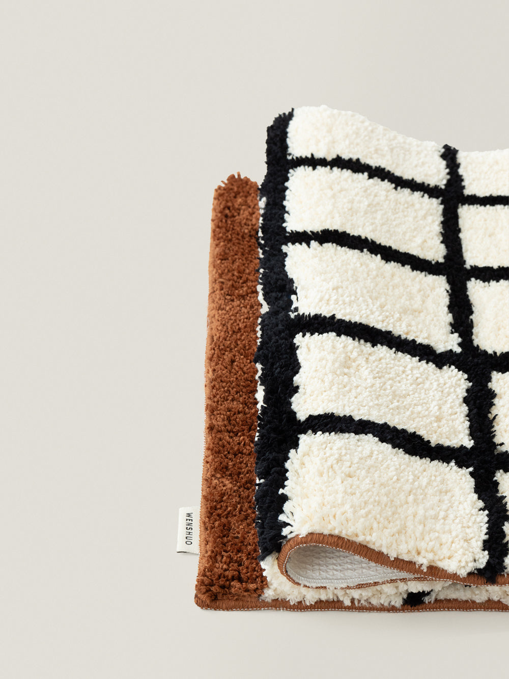 Classic Column Checkered Tufted Rug - additional view 6