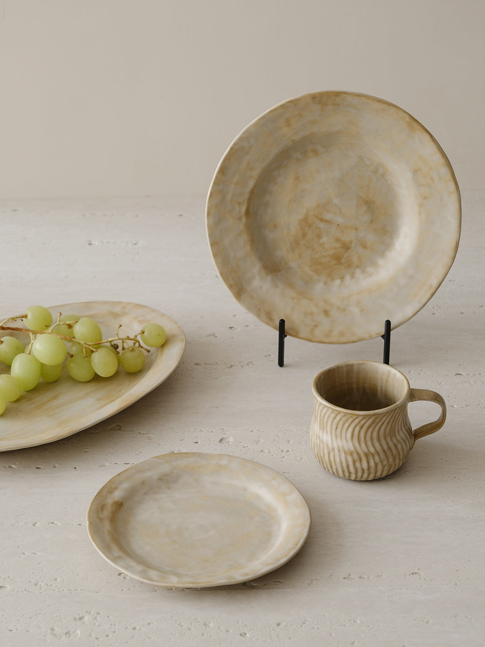 Sandflow Petite Round Plate - additional view 2