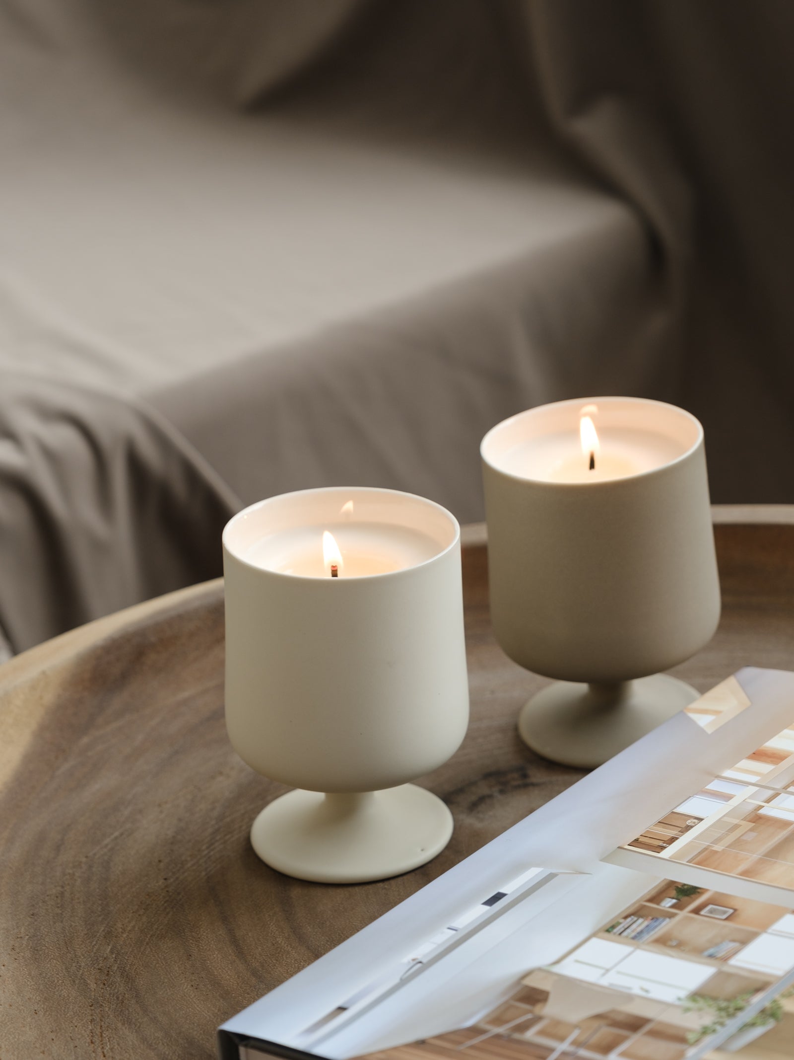 Minimalistischer Räucherbecher mit Stiel