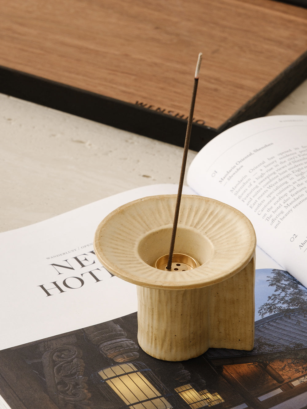 Fuko Vertical Incense Holder – Ceramic Incense Stick Stand – WENSHUO