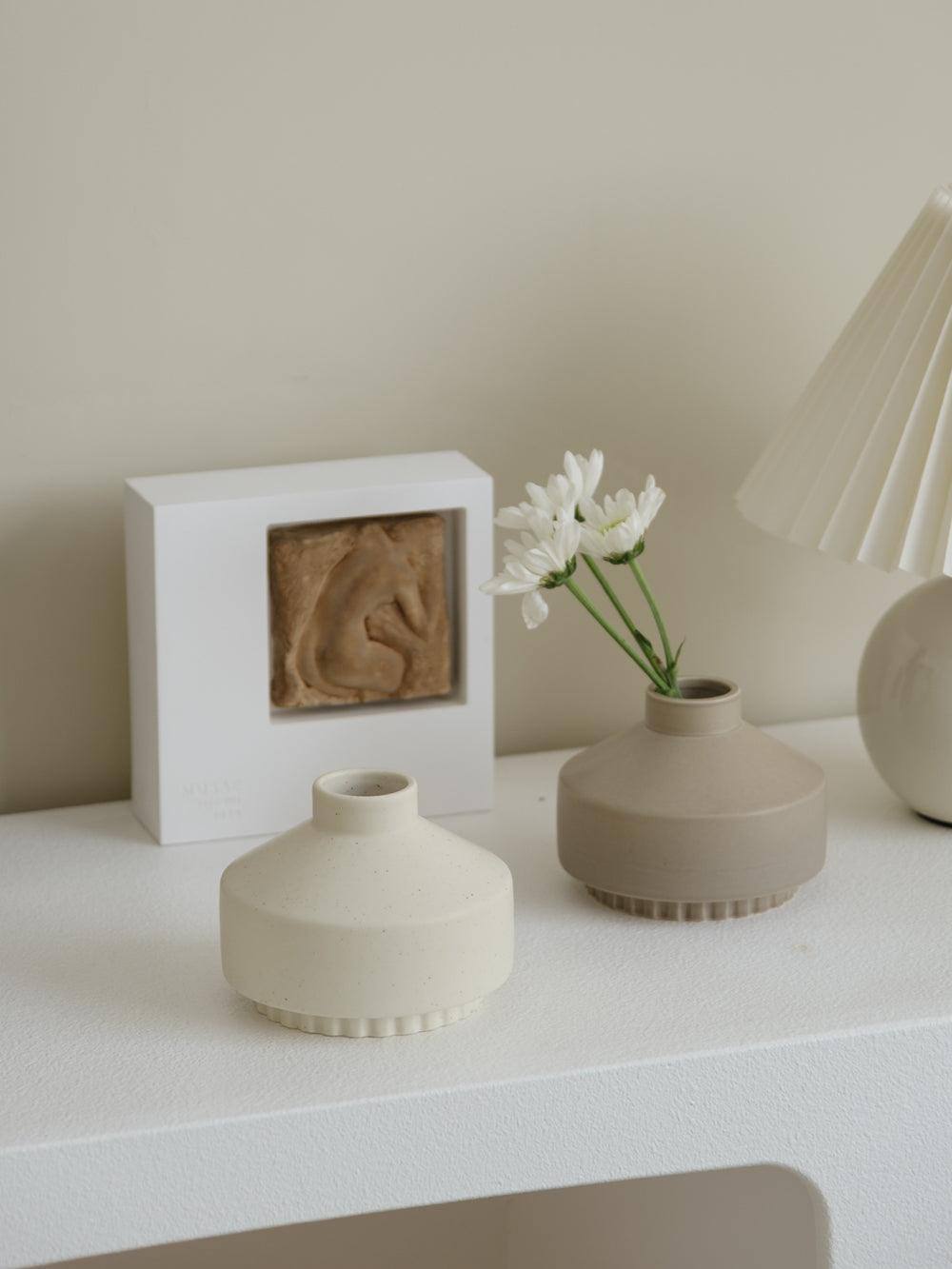 Mini Rounded Ceramic Minimalist Vase - WENSHUO