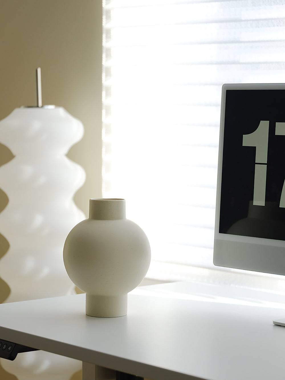 Tourou Lantern Vase - additional view 4