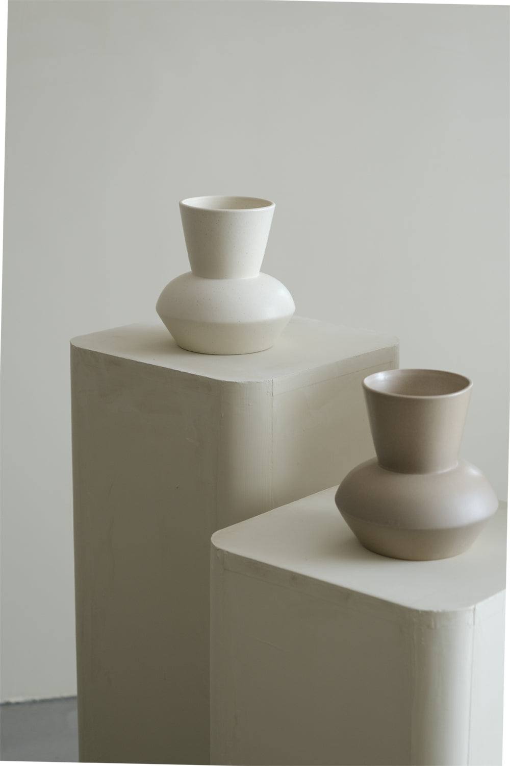 Wide-mouthed Ceramic Vase - additional view 7