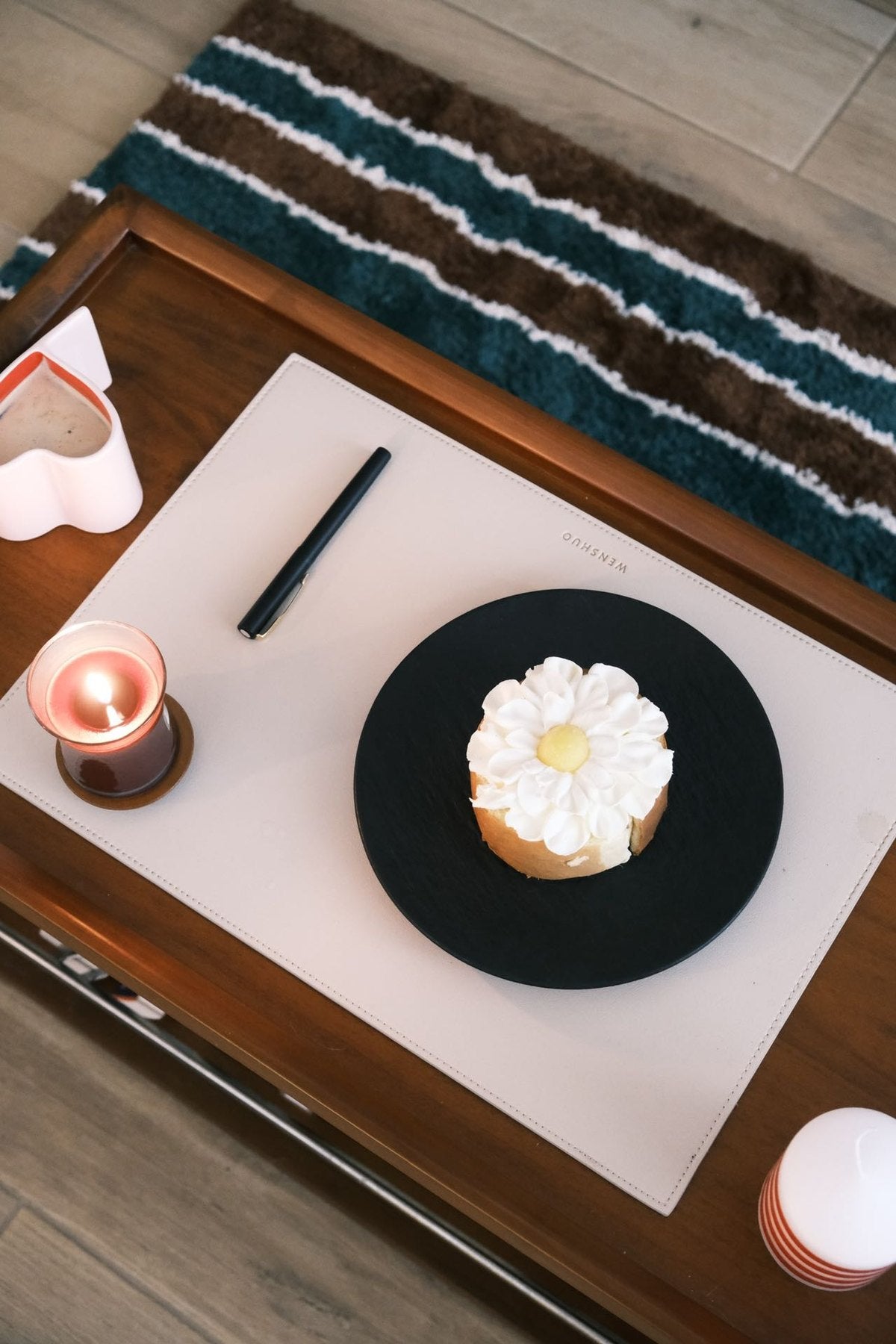 Area Rug on a Clear Table Edge