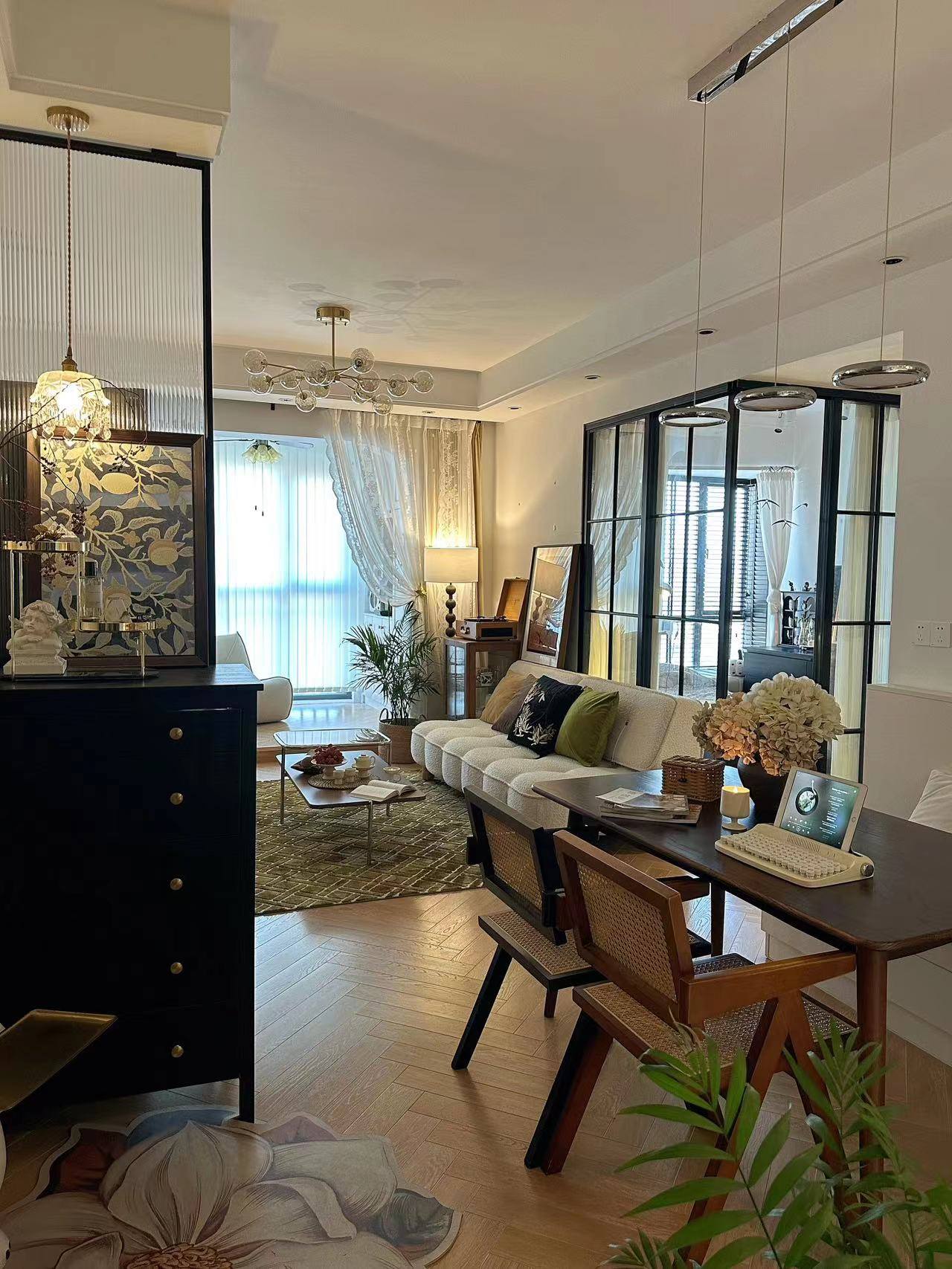 Vintage Charm and Modern Elegance: A Home Styling Guide by WENSHUO HOME