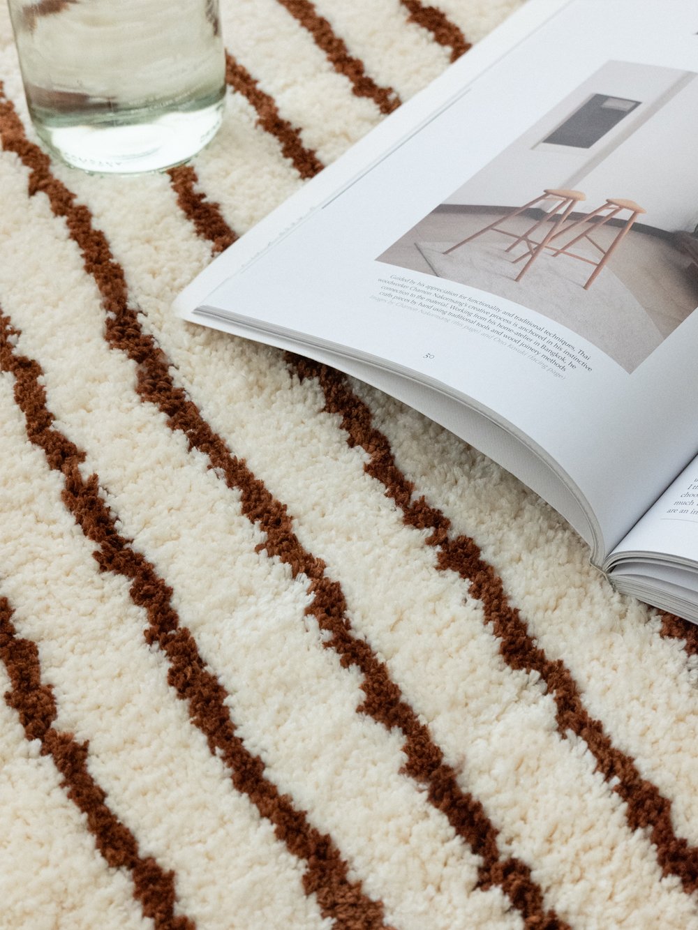 Voidline Striped Tufted Rug - texture detail