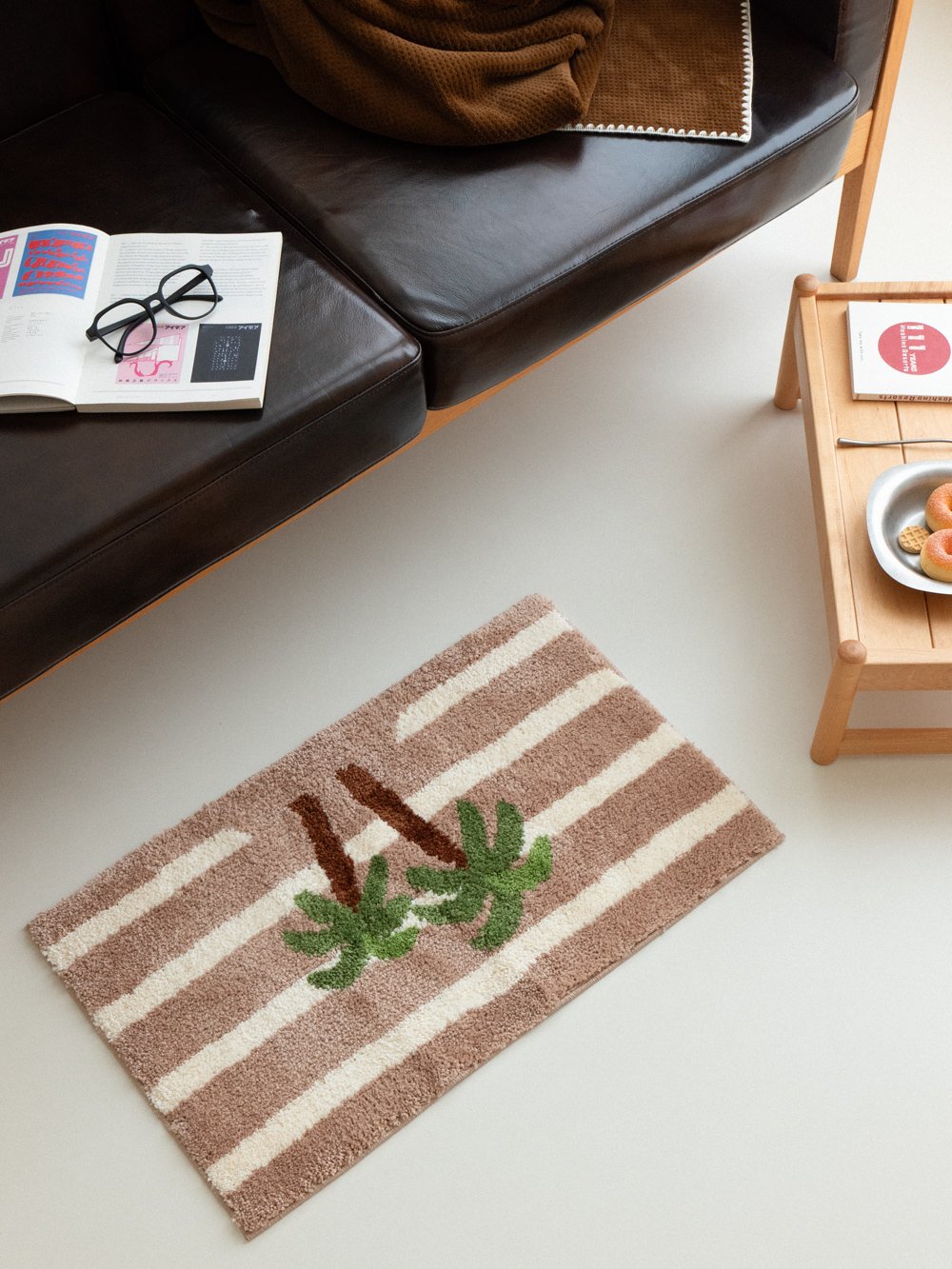 Palma Palm Stripe Rug - styled view