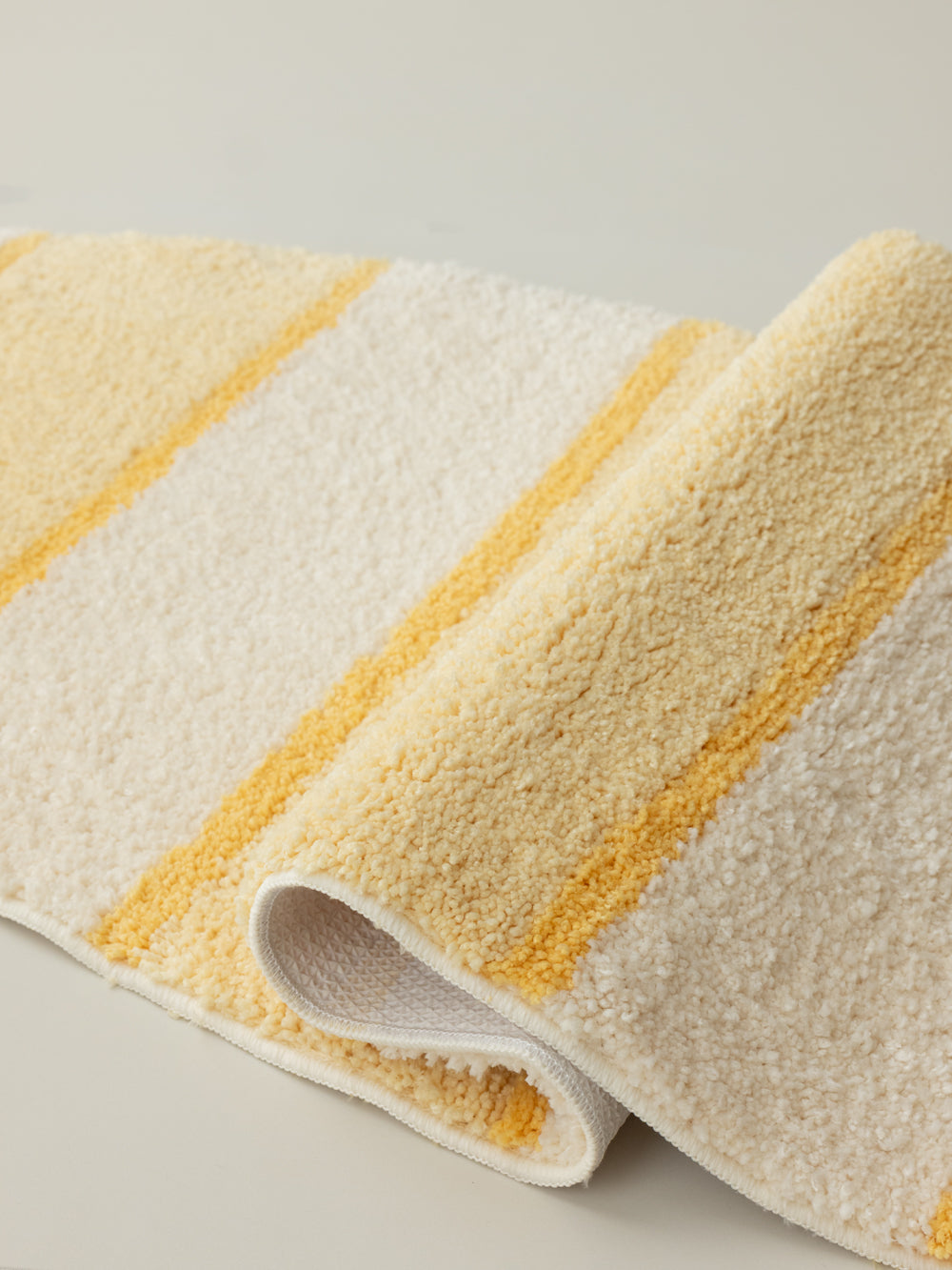 Voidline Wide Stripe Surfboard Rug (Fresh Yellow)