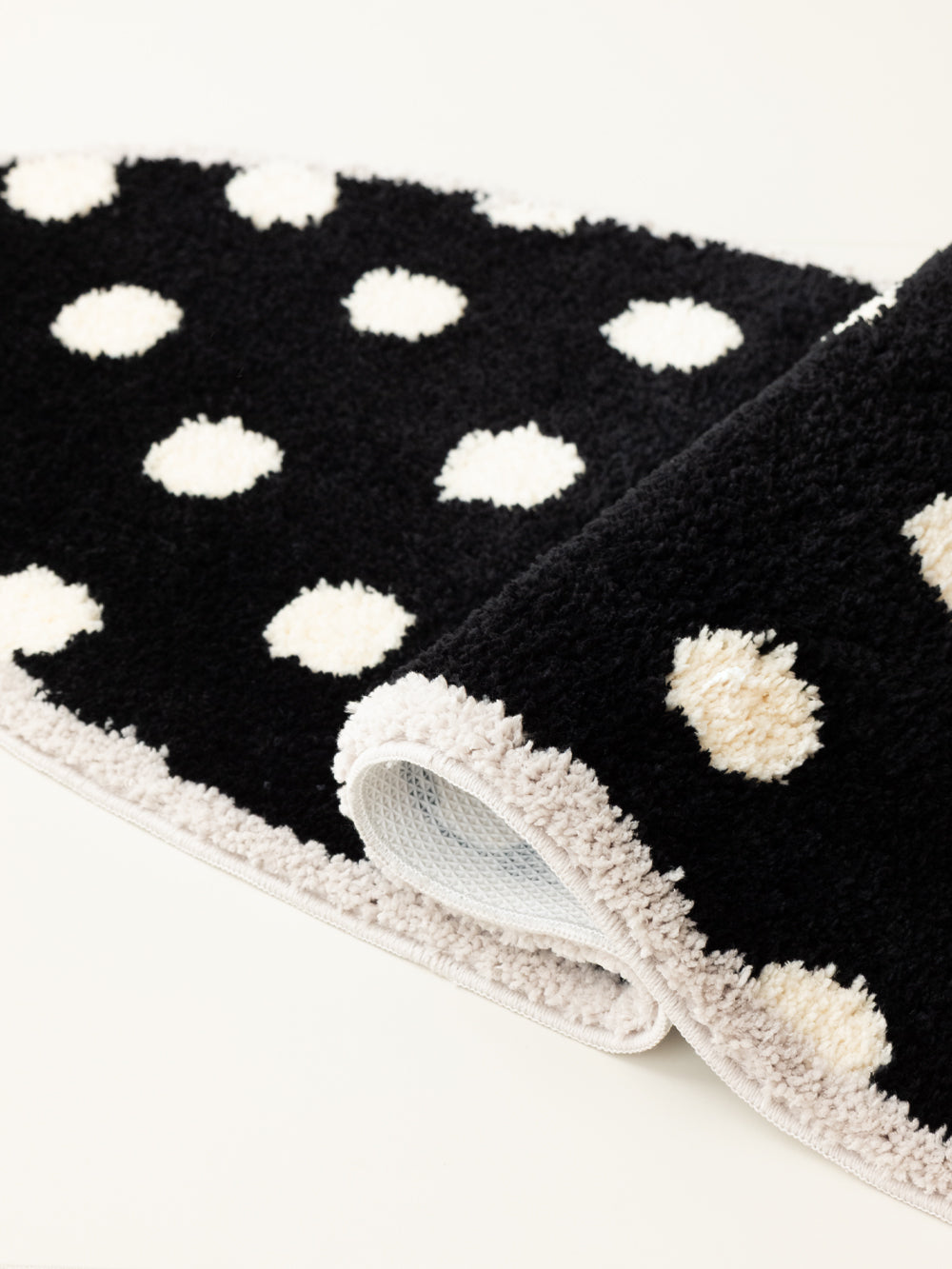 Dotty Polka Dot Surfboard Rug (Black)