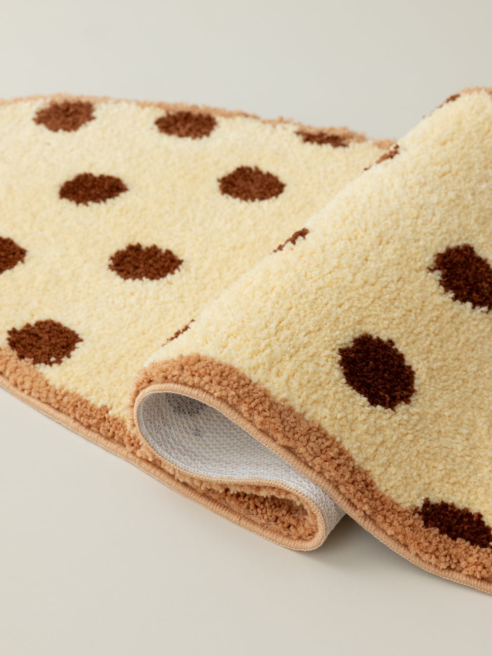 Dotty Polka Dot Surfboard Rug (Butter Yellow)