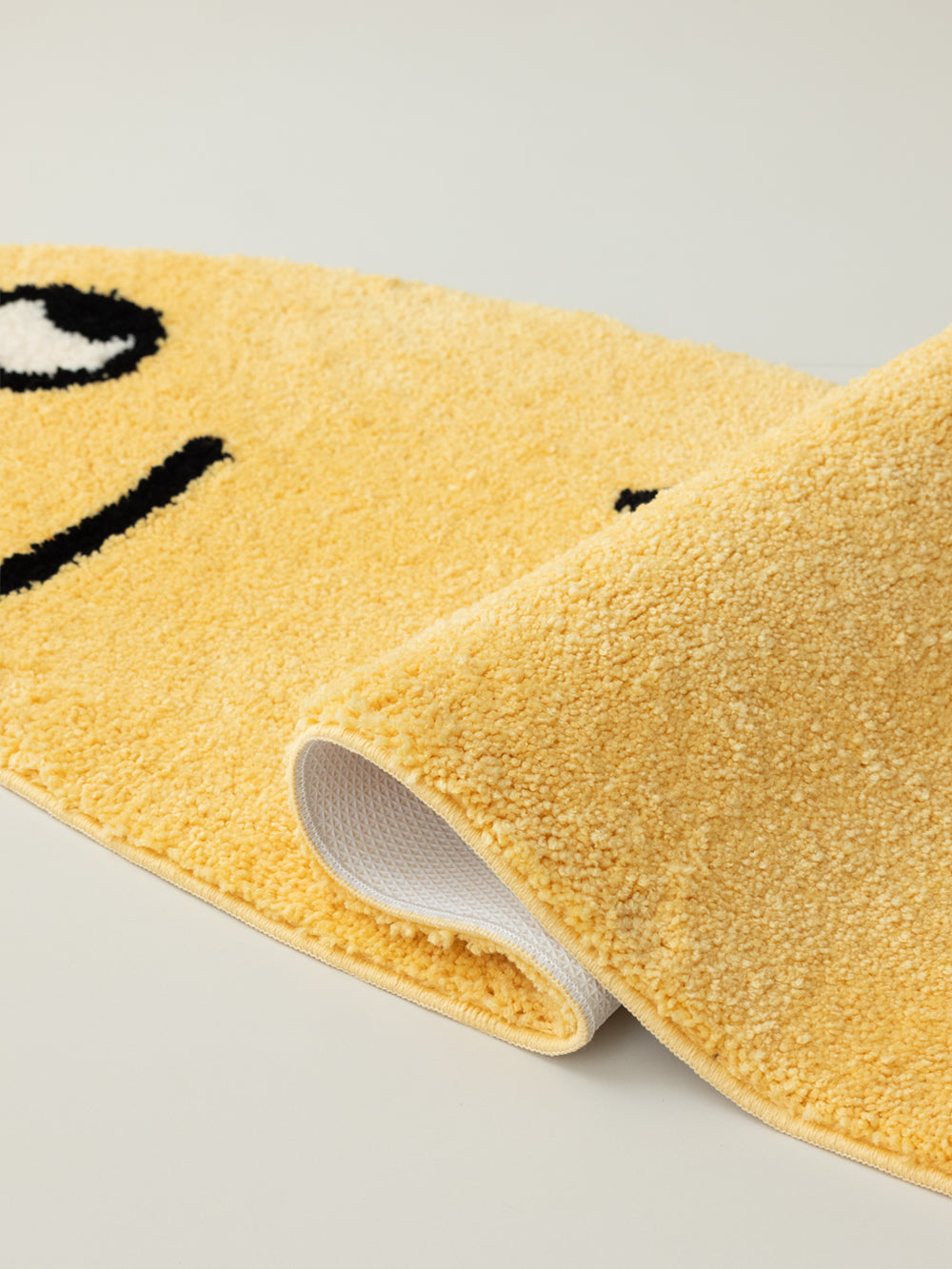 Lomi White-Eyed Fish Surfboard Rug
