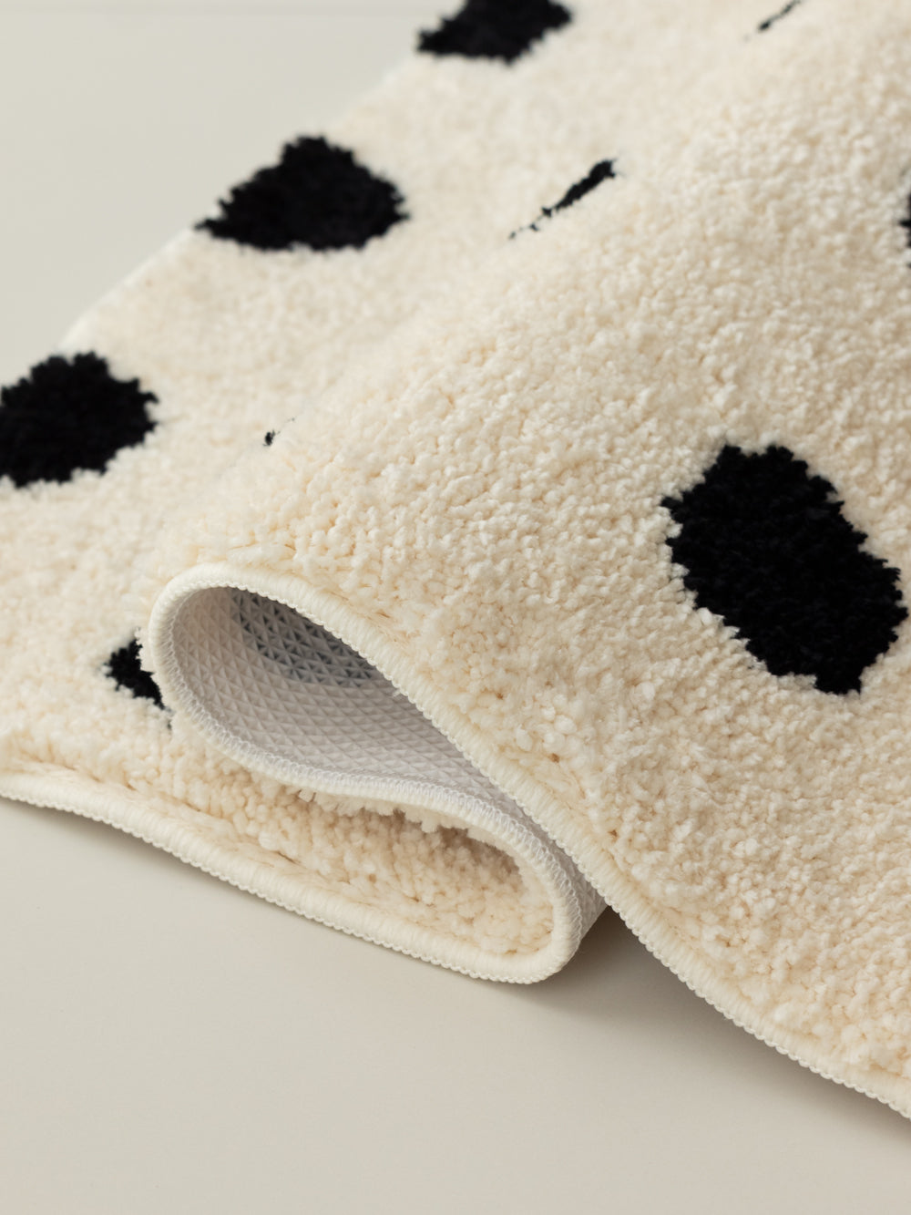 Dotty Polka Dot Square Rug (Ivory)