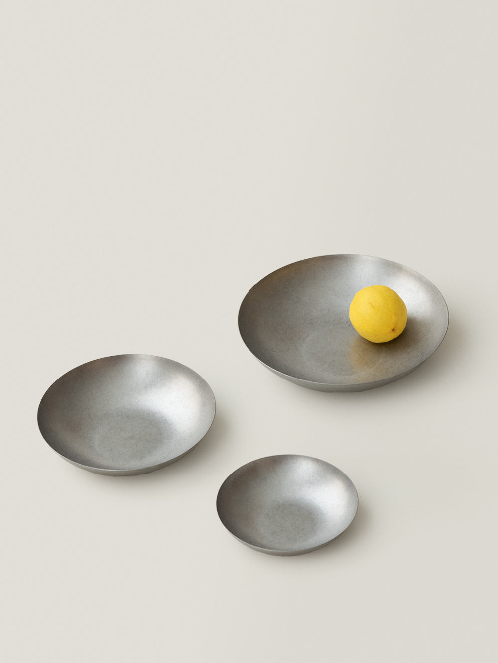 CAEL Stainless Steel Shallow Round Plate