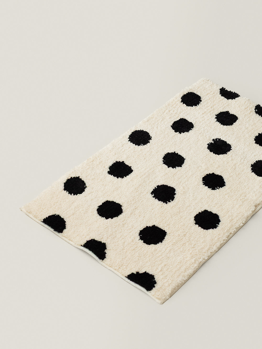 Dotty Polka Dot Square Rug (Ivory)