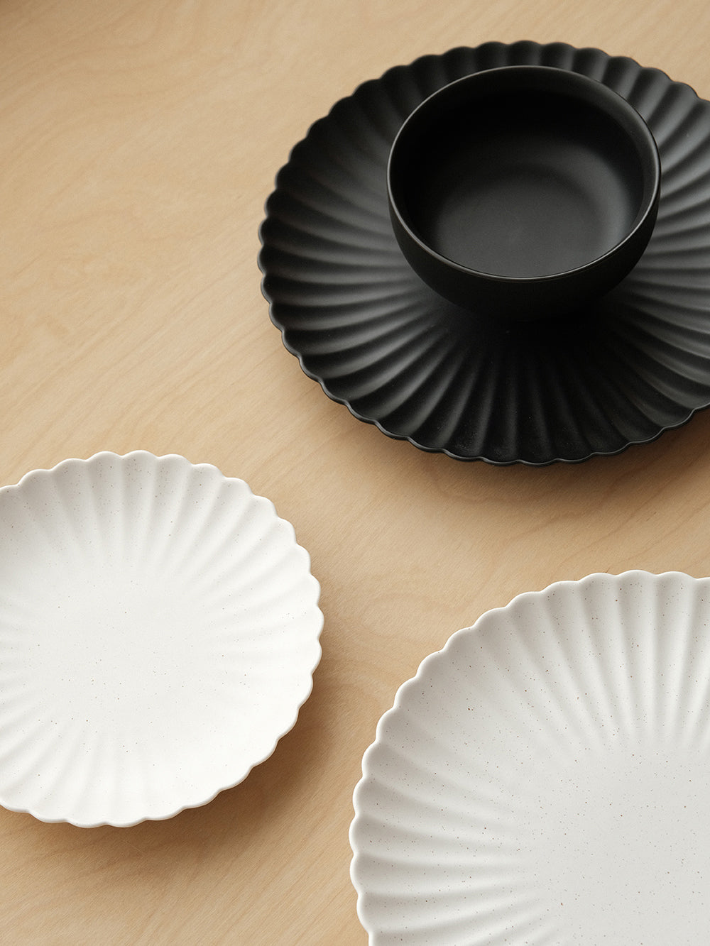 Daisy Dinner Plate Series