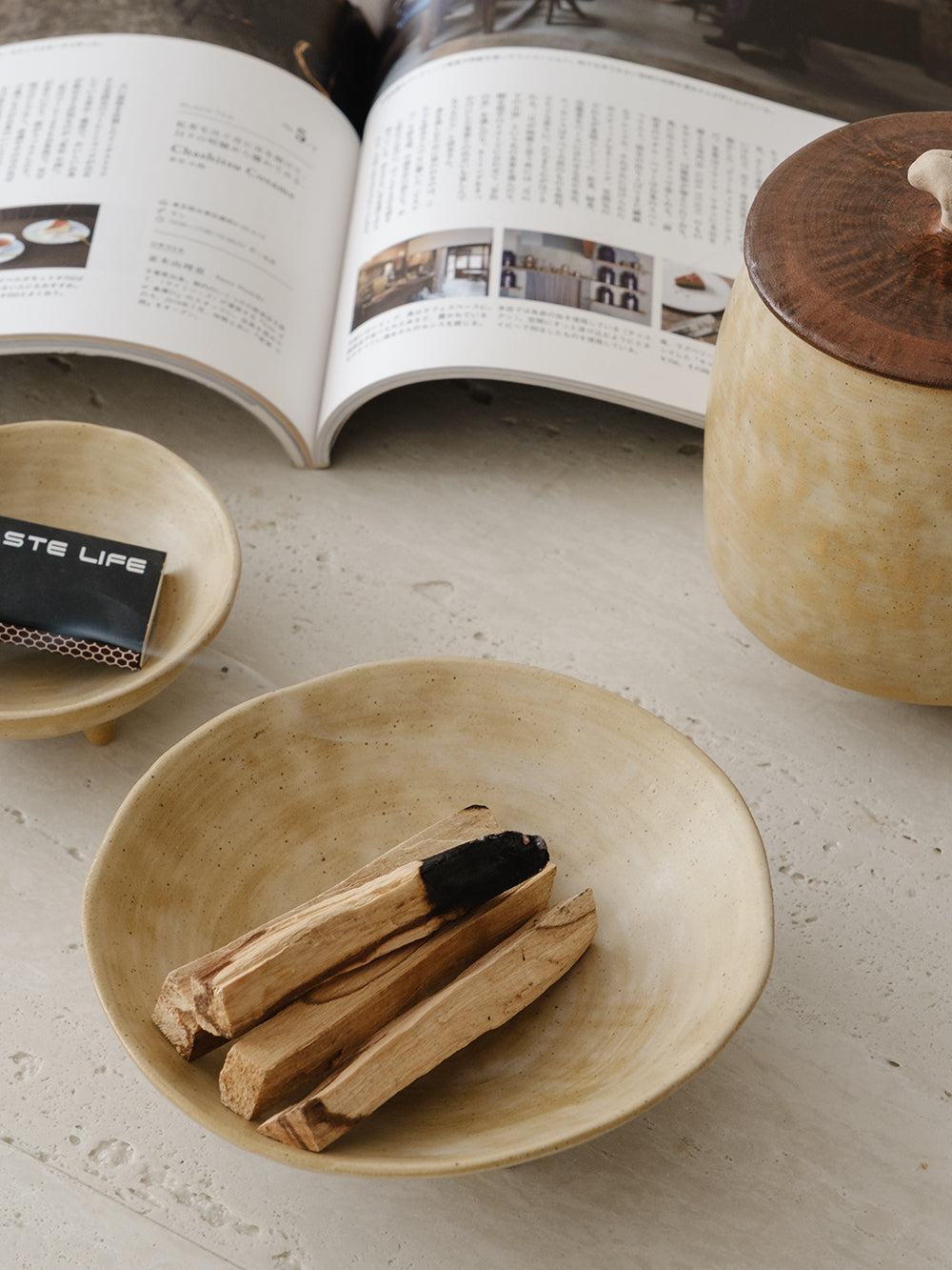 Kaze Tripod Bowl Series