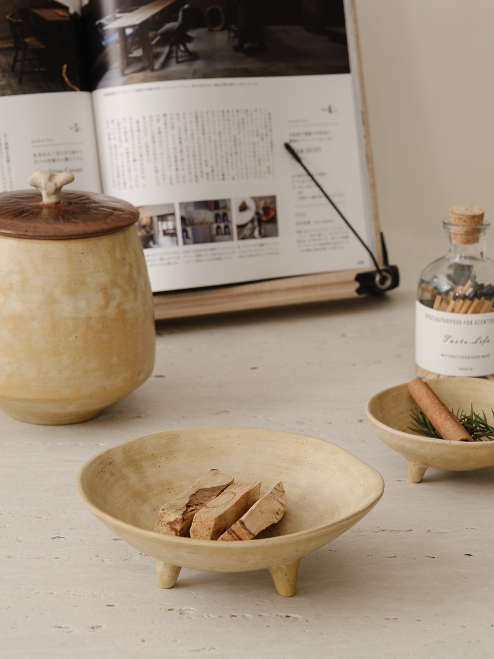 Kaze Tripod Bowl Series