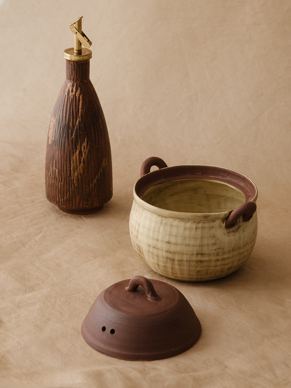 TSUCHI DUAL-HANDLE STEW POT