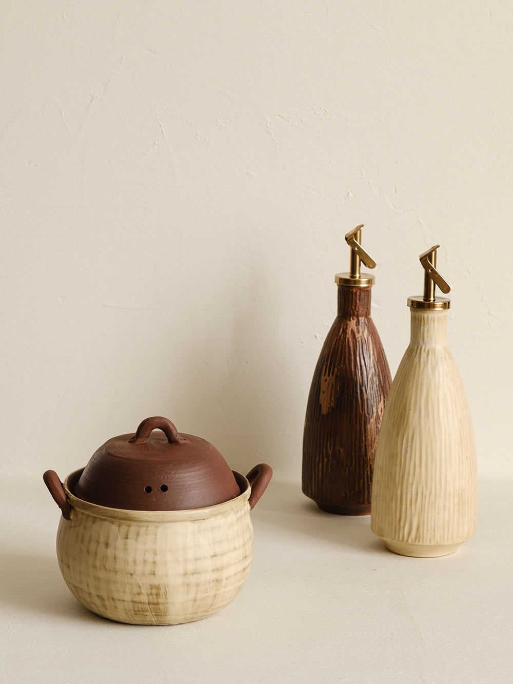 TSUCHI DUAL-HANDLE STEW POT