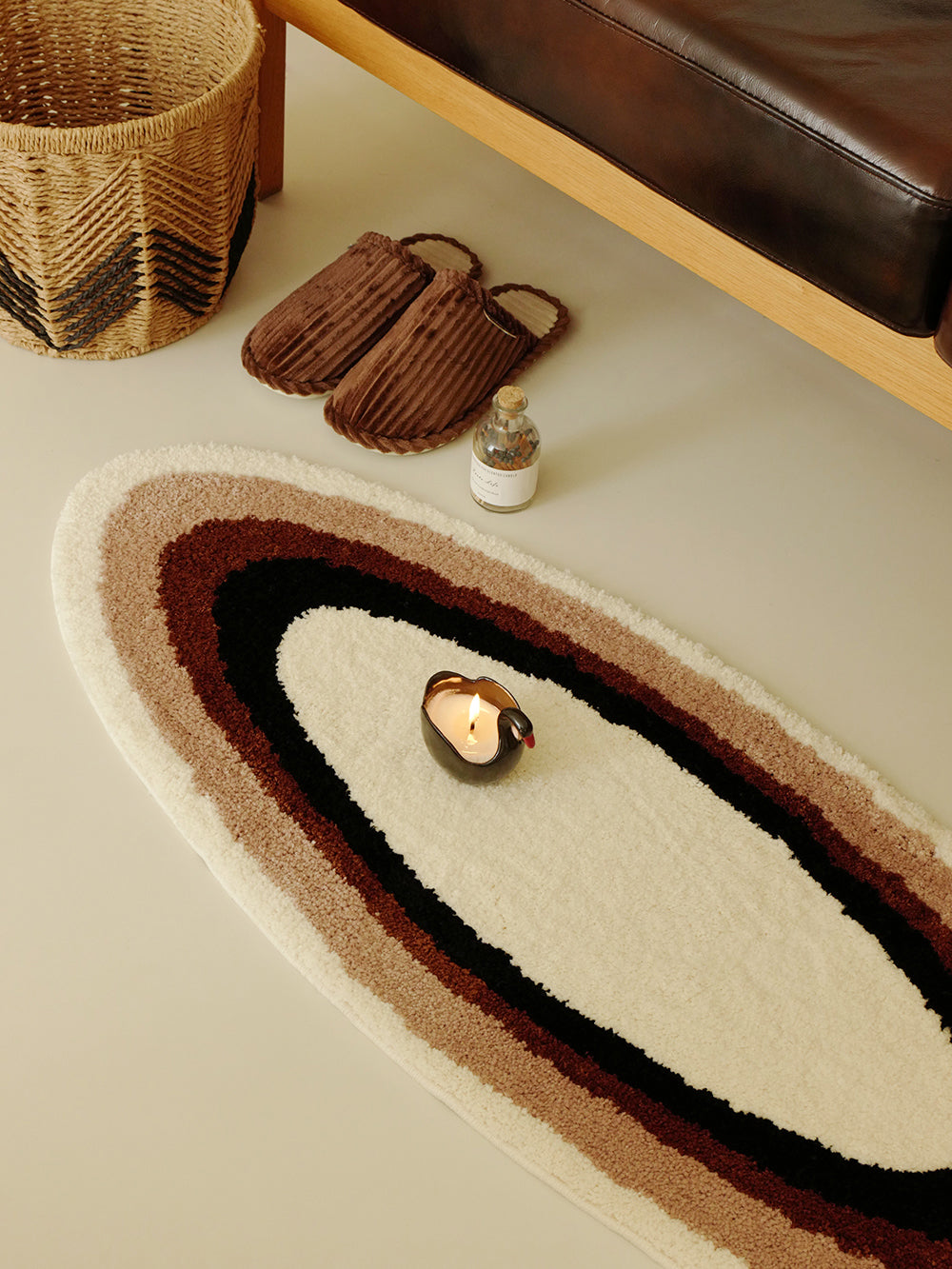 Ripple Oval Rug – Retro Brown