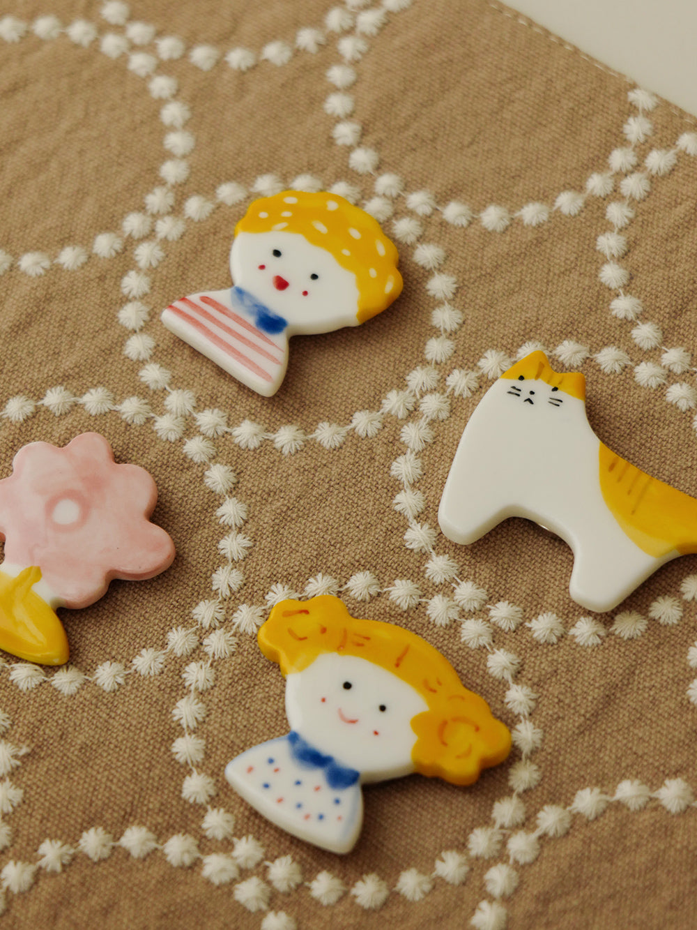 Sunny Yellow-Tailed Cat Ceramic Brooch