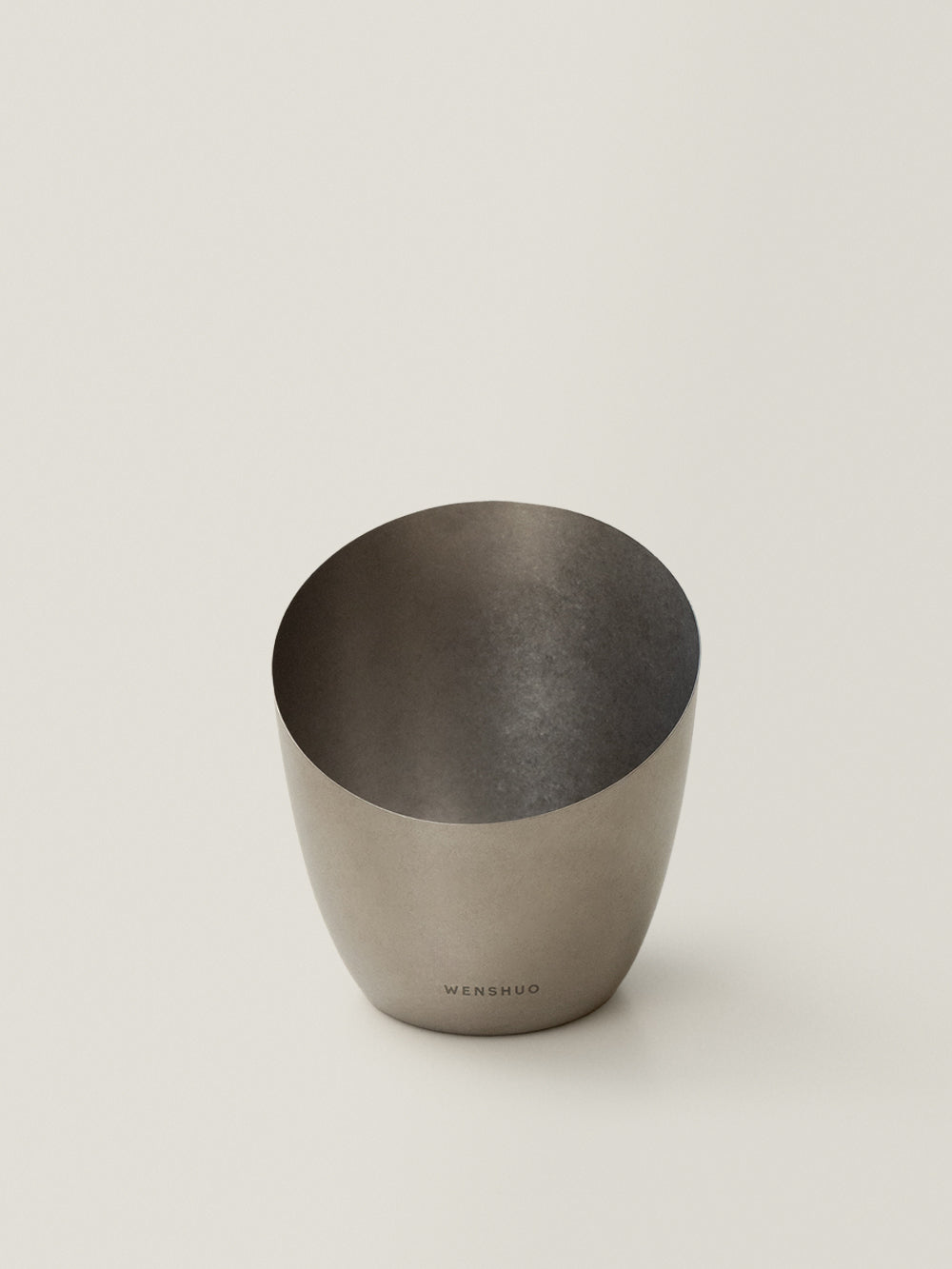 LUNO Slanted Salad Bowl