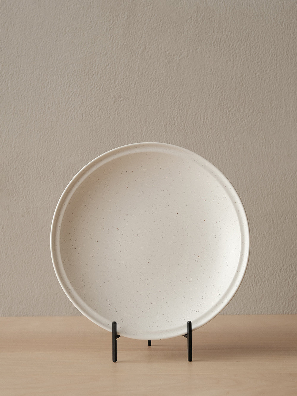 Linear Dinner Plate Series