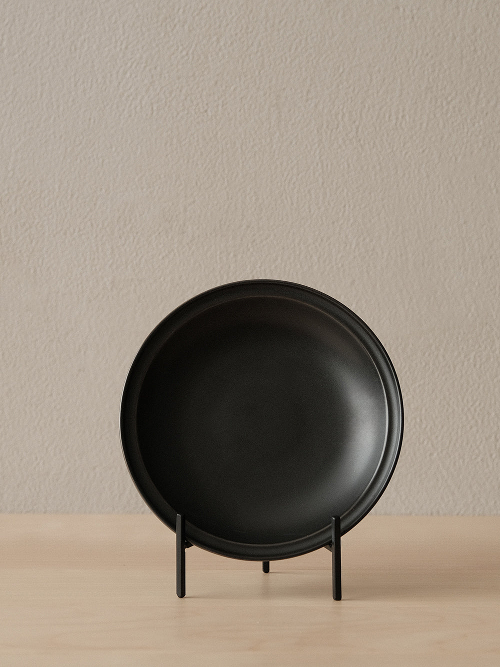 Linear Dinner Plate Series