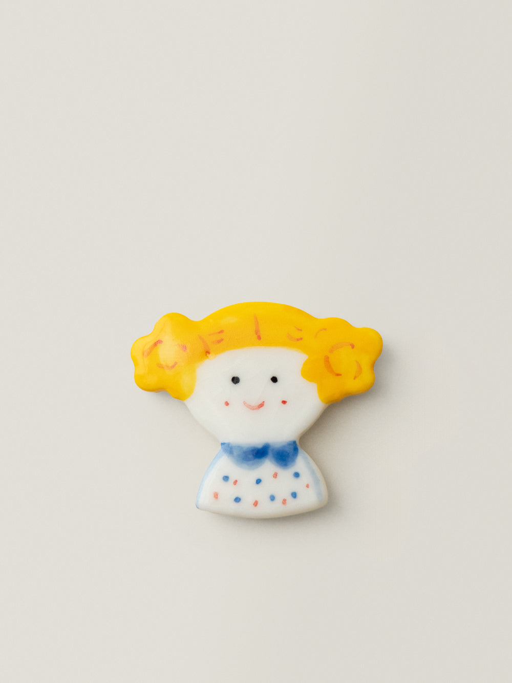 Sunny Yellow-Tailed Cat Ceramic Brooch