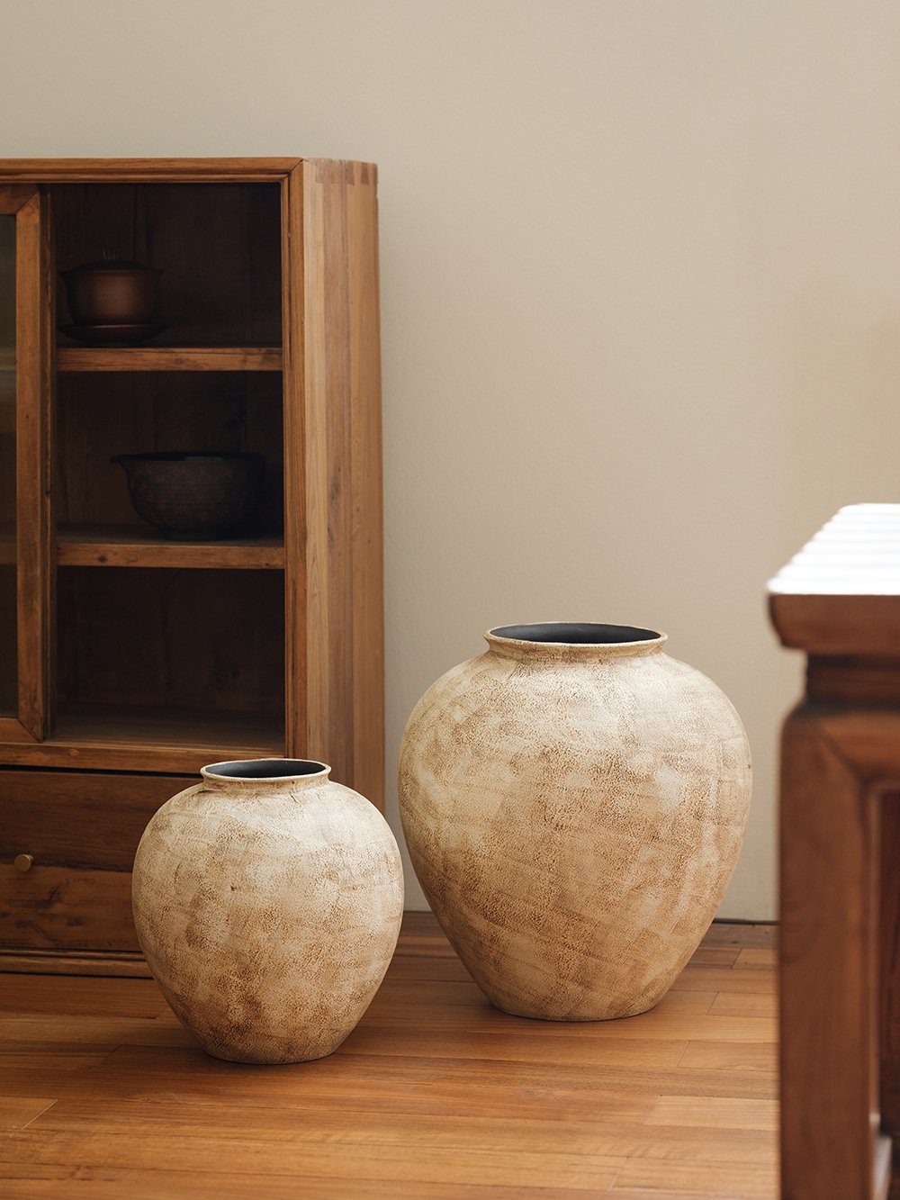 Stone Rounded Ceramic Vase - view 5
