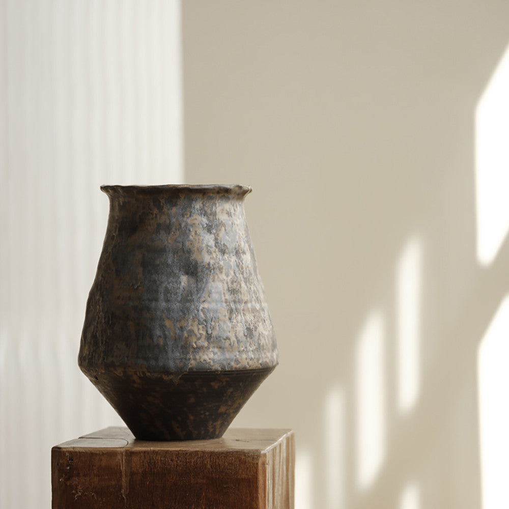 TG018 Flared Ceramic Vase — additional view 2