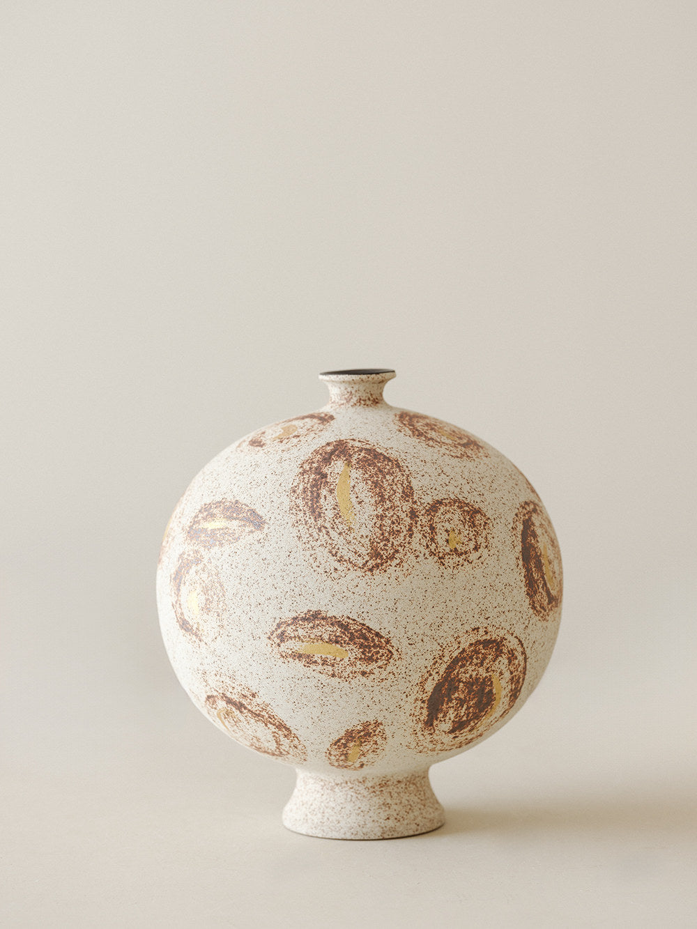 TG29 Patterned Ceramic Vase — additional view 2