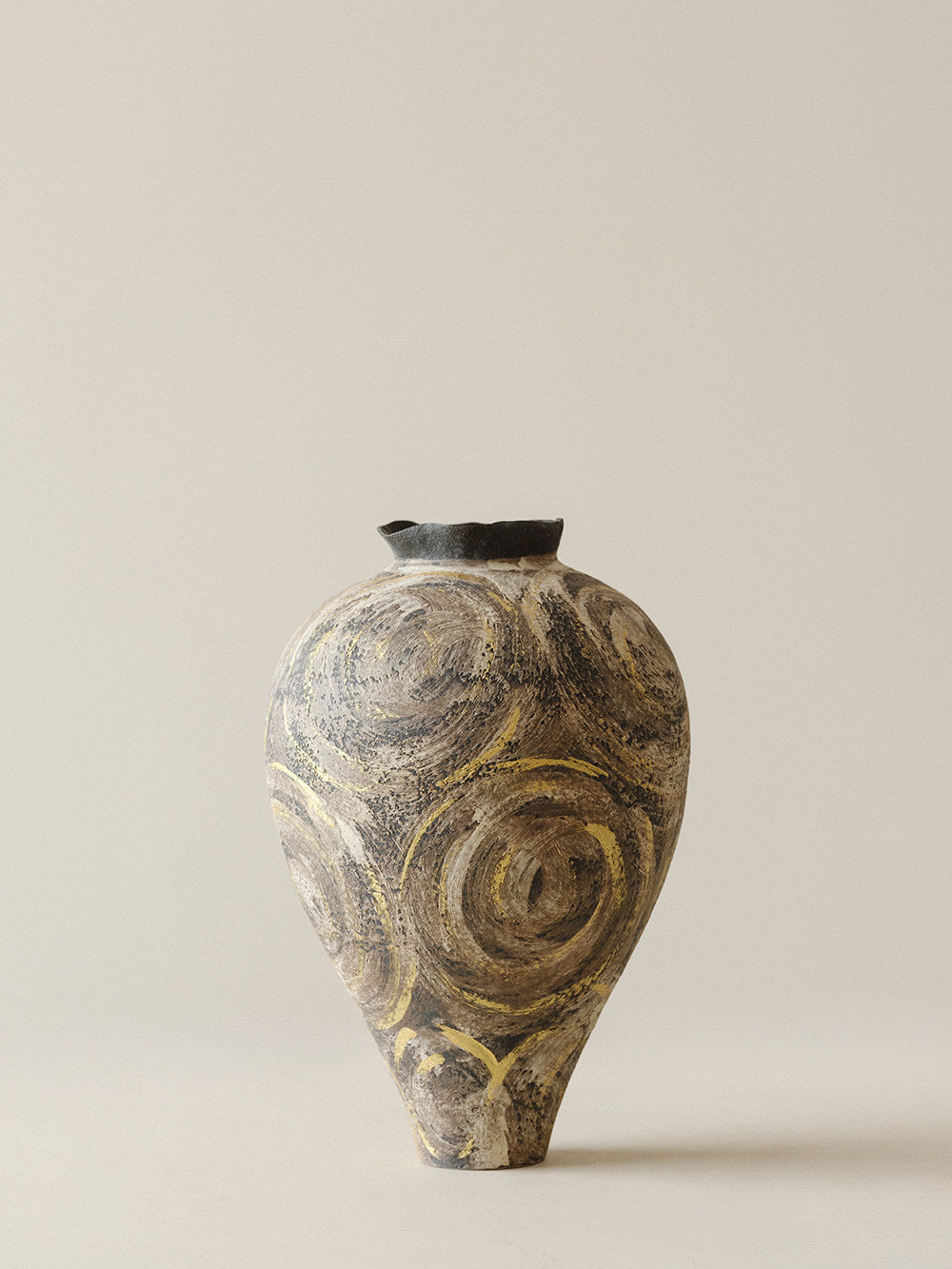 TG31 Patterned Ceramic Vase — additional view 2
