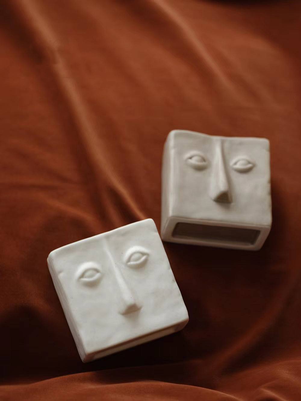 Abstract Square Face Vase - WENSHUO
