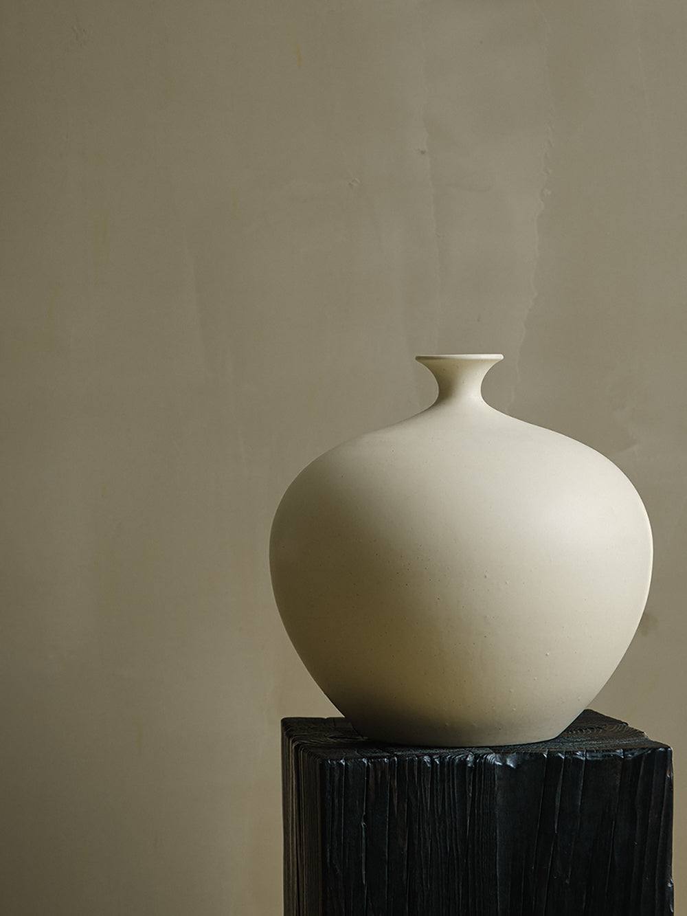 Large Bud Vase - WENSHUO